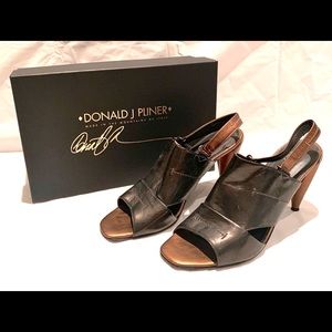Donald J Pliner Copper & Bronze Heels size 8.5